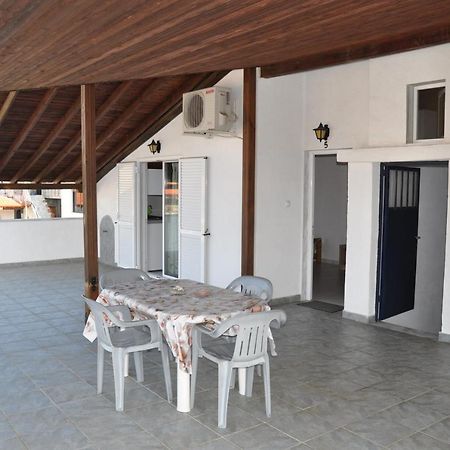 Apartments Stavroula Ηospitality Vrasná Kamer foto