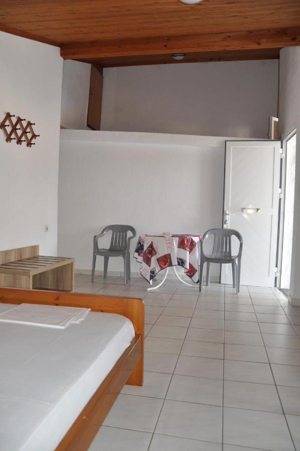 Apartments Stavroula Ηospitality Vrasná Kamer foto